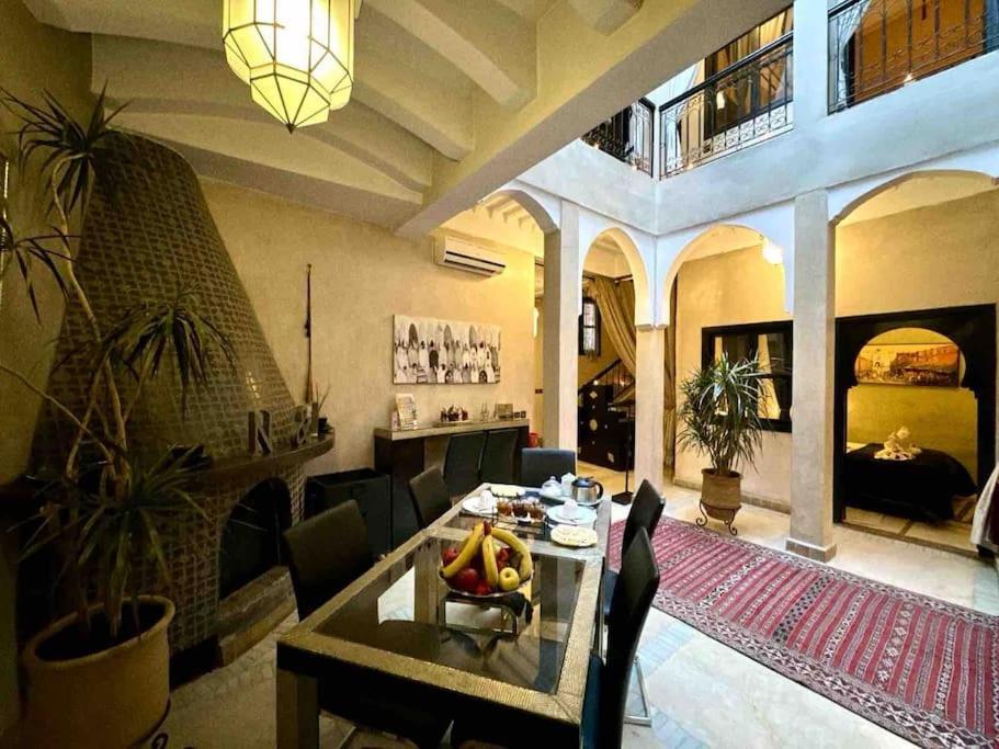 Riad Art De Vivre Avec Jacuzzi Marrakesh Eksteriør billede