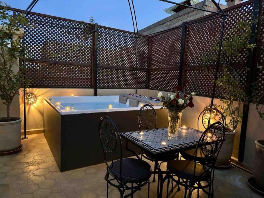 Riad Art De Vivre Avec Jacuzzi Marrakesh Eksteriør billede