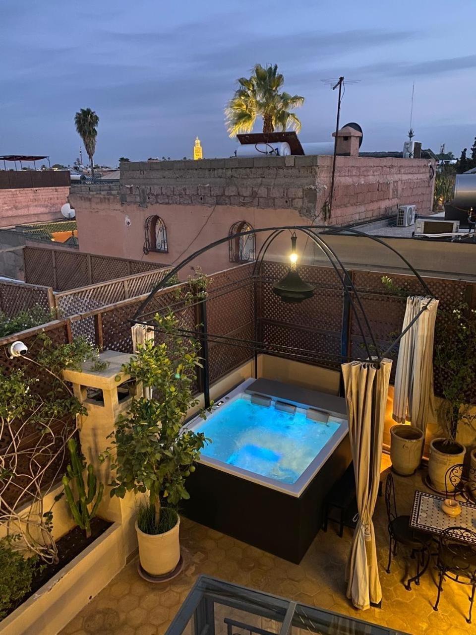 Riad Art De Vivre Avec Jacuzzi Marrakesh Eksteriør billede